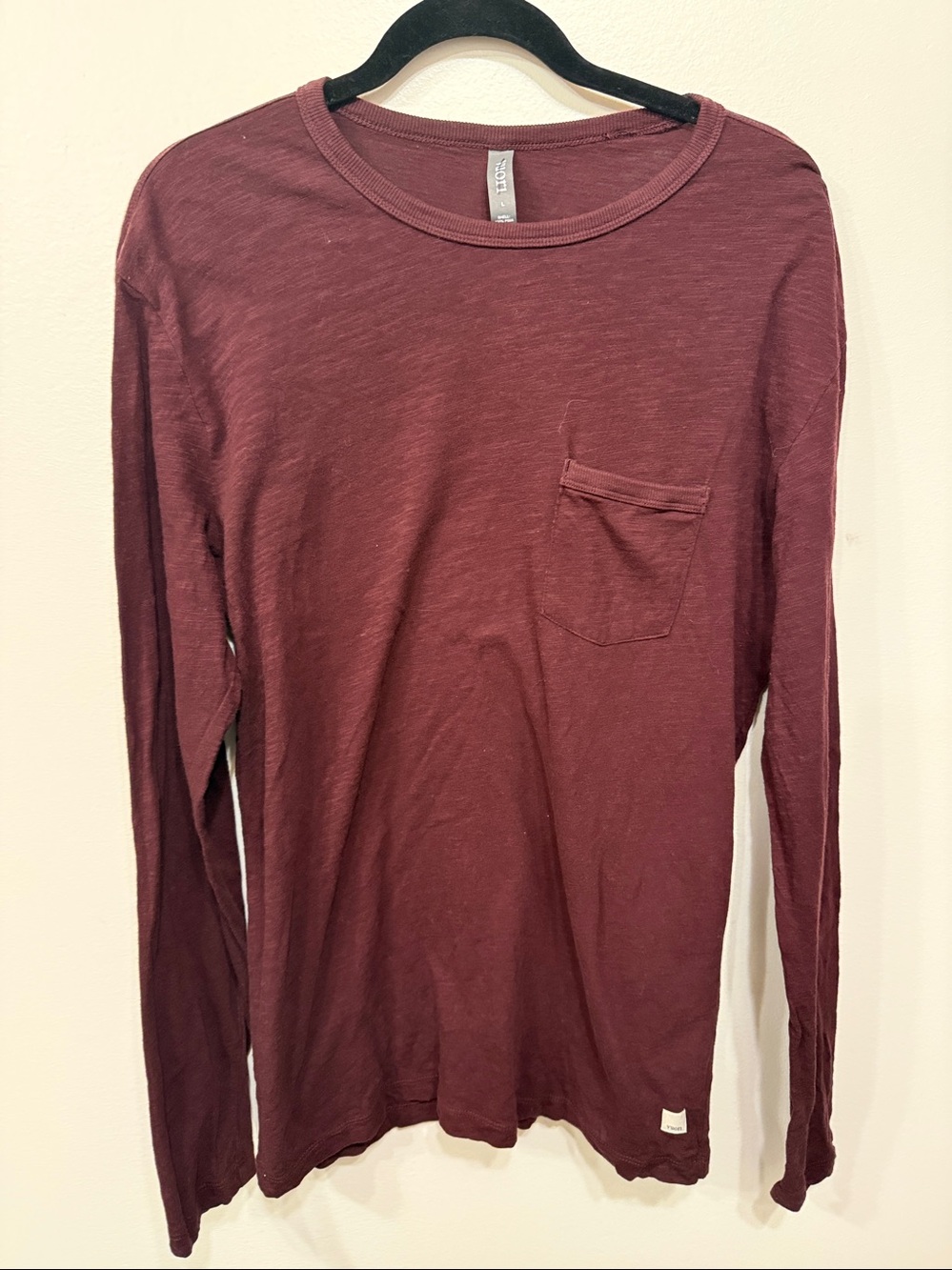 Vuori Men's Rise  Pima Cotton Long Sleeve Pocket‎ Tee SZ L